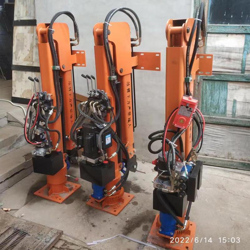 南和县重汽蓝牌随车吊 3.2吨 国六动力强 液压驱动 农用自卸起重机